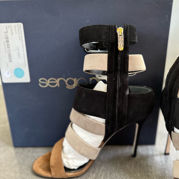 🚨 CALLING ALL SERGIO ROSSI COLLECTORS 🚨 - Picture 5 of 6